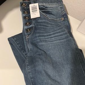 New Torrid Bombshell skinny jeans